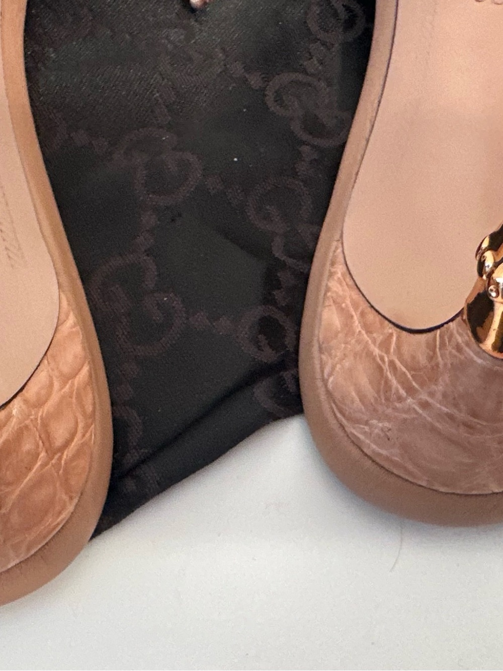 Authentic vintage Gucci Satin Slide Mules in Blush Tan - Picture 13 of 16